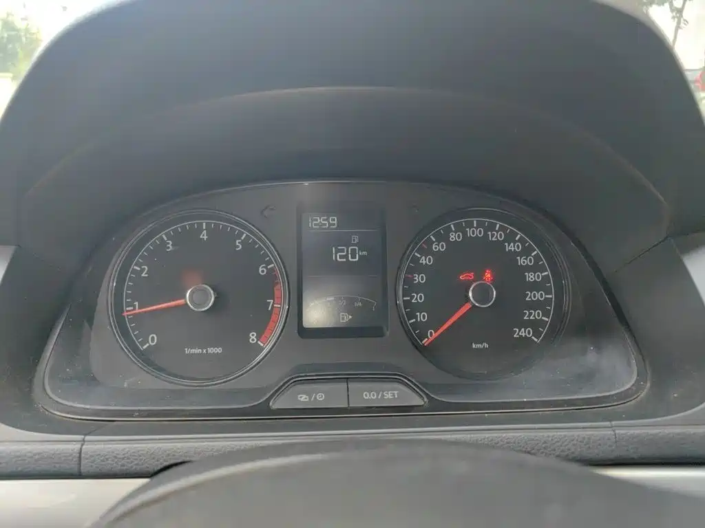 Volkswagen Lavida — миниатюра 4
