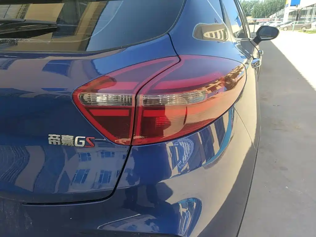 Geely Emgrand GS — миниатюра 8