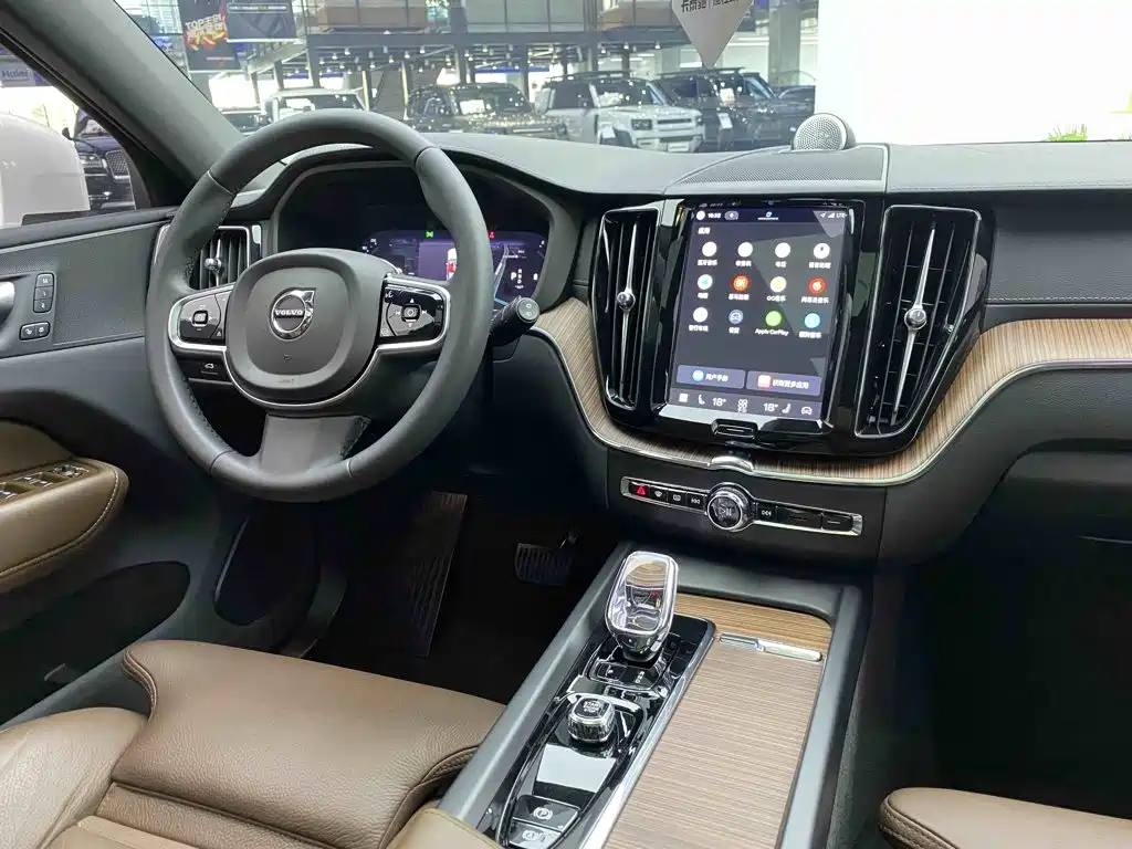 Volvo XC60 — миниатюра 31