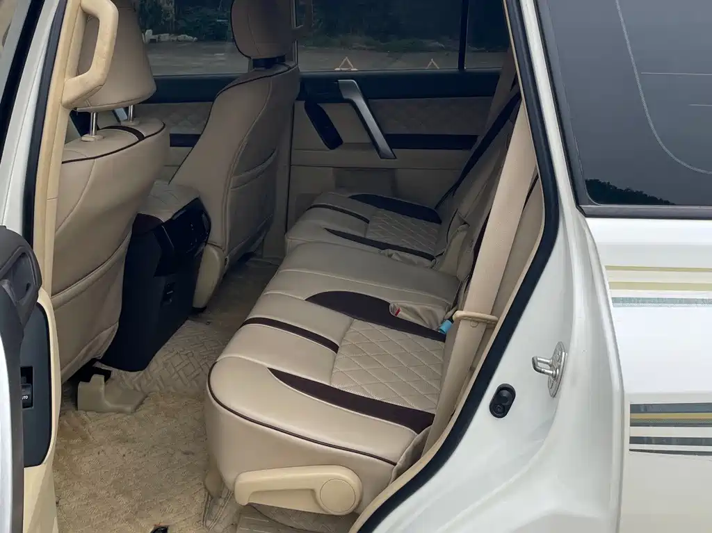 Toyota Prado (Import) — миниатюра 11