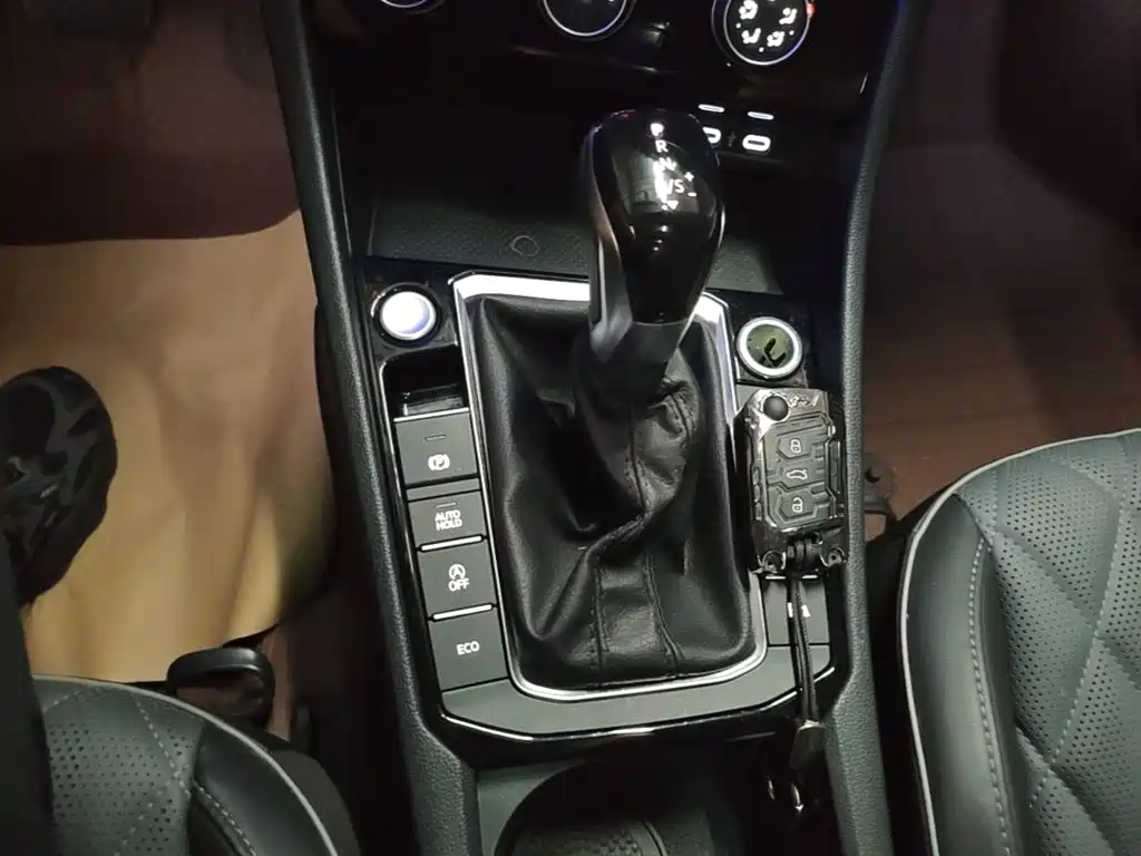 Volkswagen Sagitar — миниатюра 14