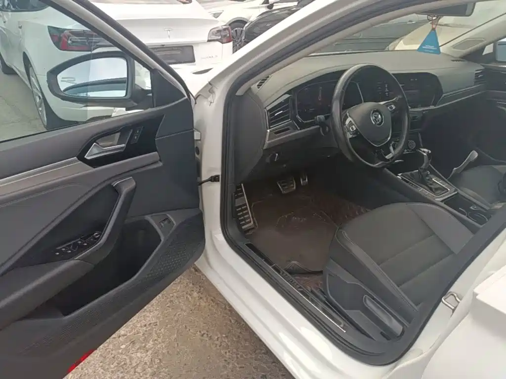 Volkswagen Sagitar — миниатюра 16