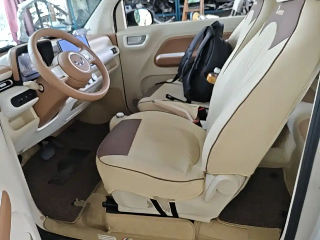 Wuling MINIEV — миниатюра 15
