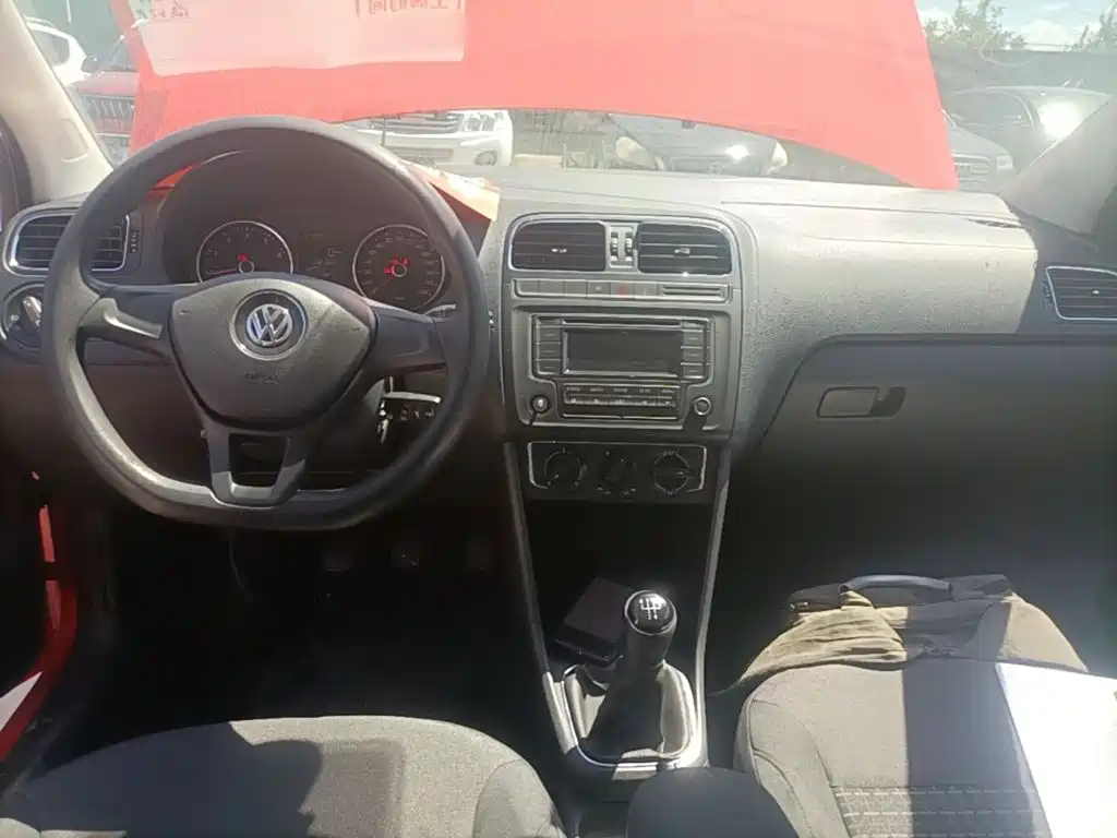Volkswagen Polo — миниатюра 6
