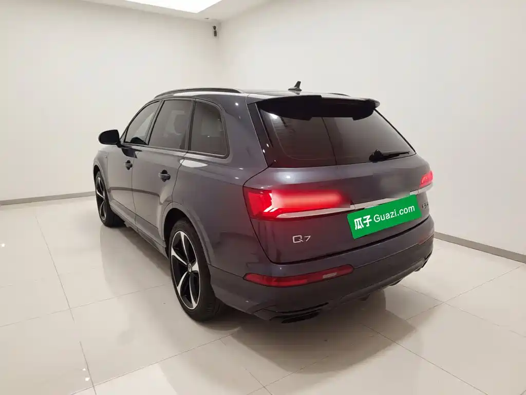 Audi Q7 — миниатюра 4
