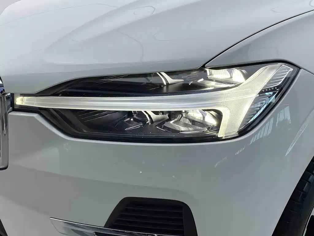 Volvo XC60 — миниатюра 5