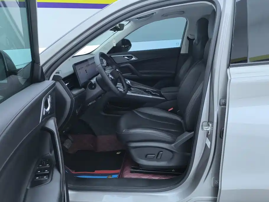 Roewe RX5 New Energy — миниатюра 9