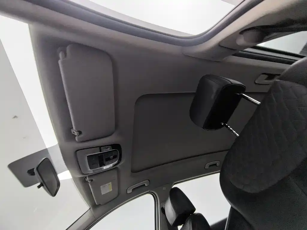 Hyundai Santa Fe — миниатюра 14