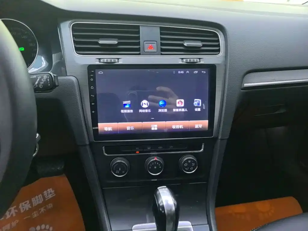 Volkswagen Golf — миниатюра 13