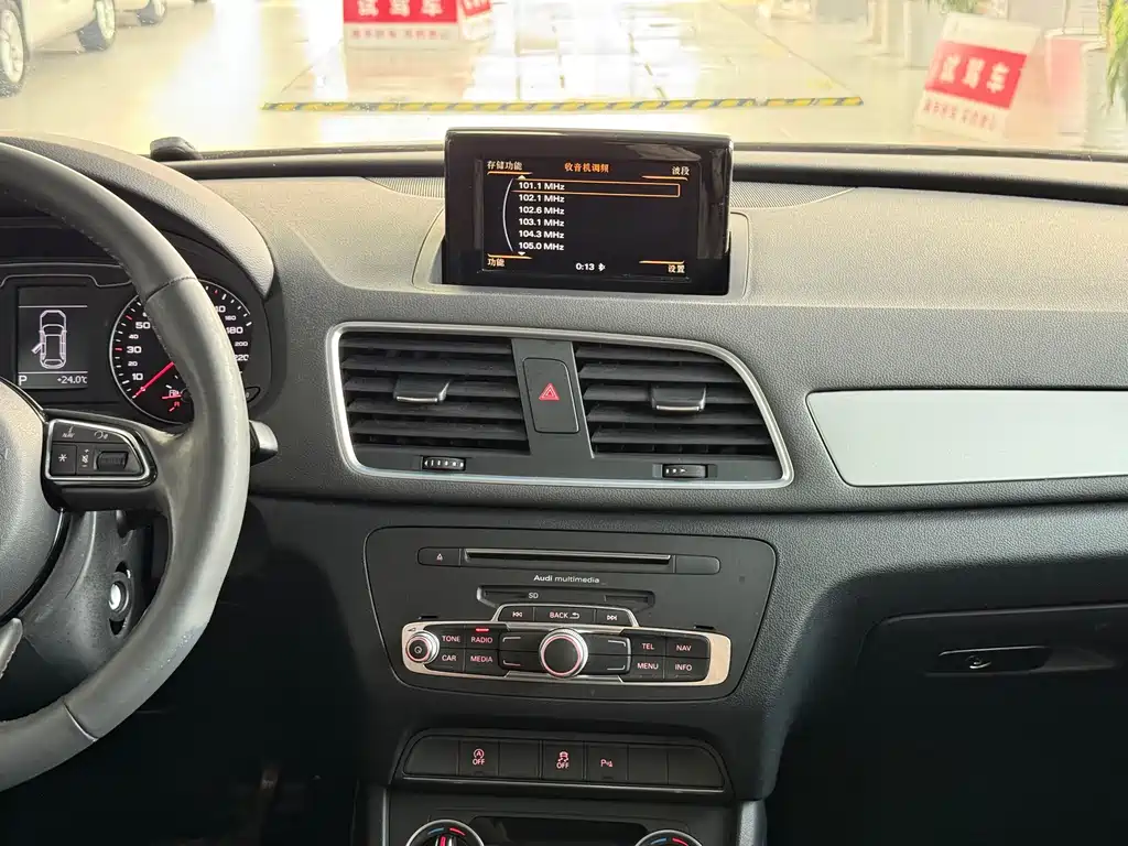 Audi Q3 — миниатюра 11
