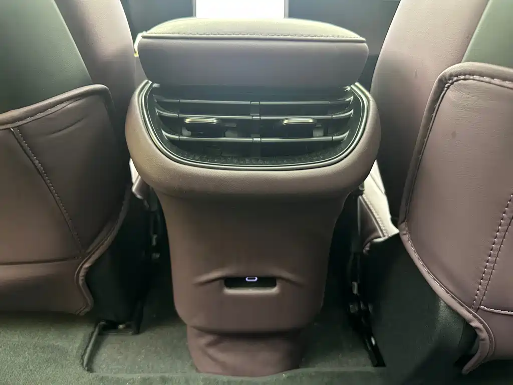 NIO ET5T — миниатюра 16