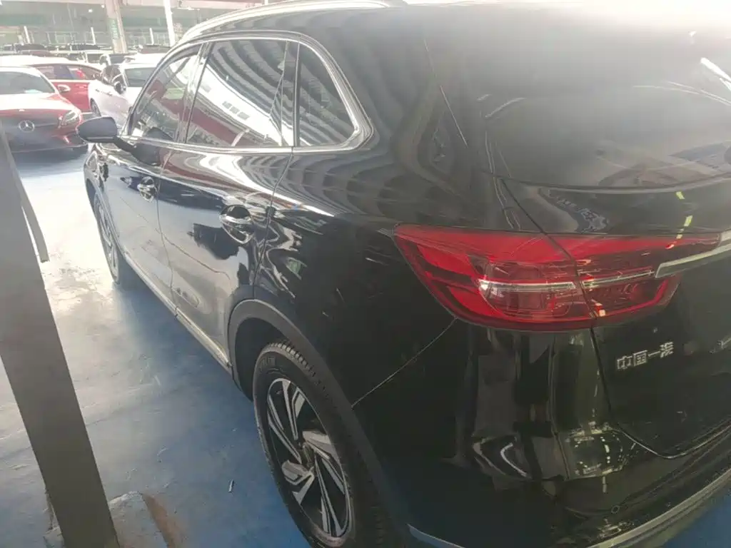 Hongqi Hongqi HS5 — миниатюра 5