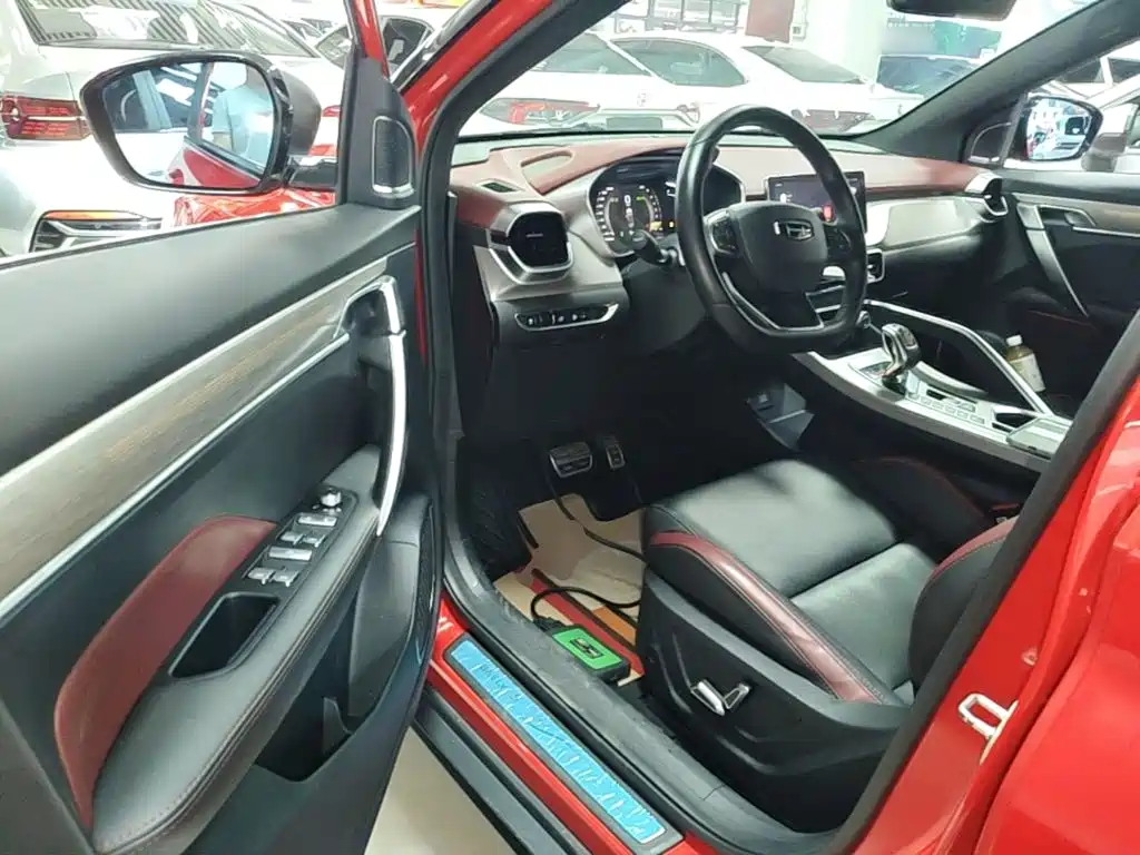 Geely Binyue — миниатюра 16