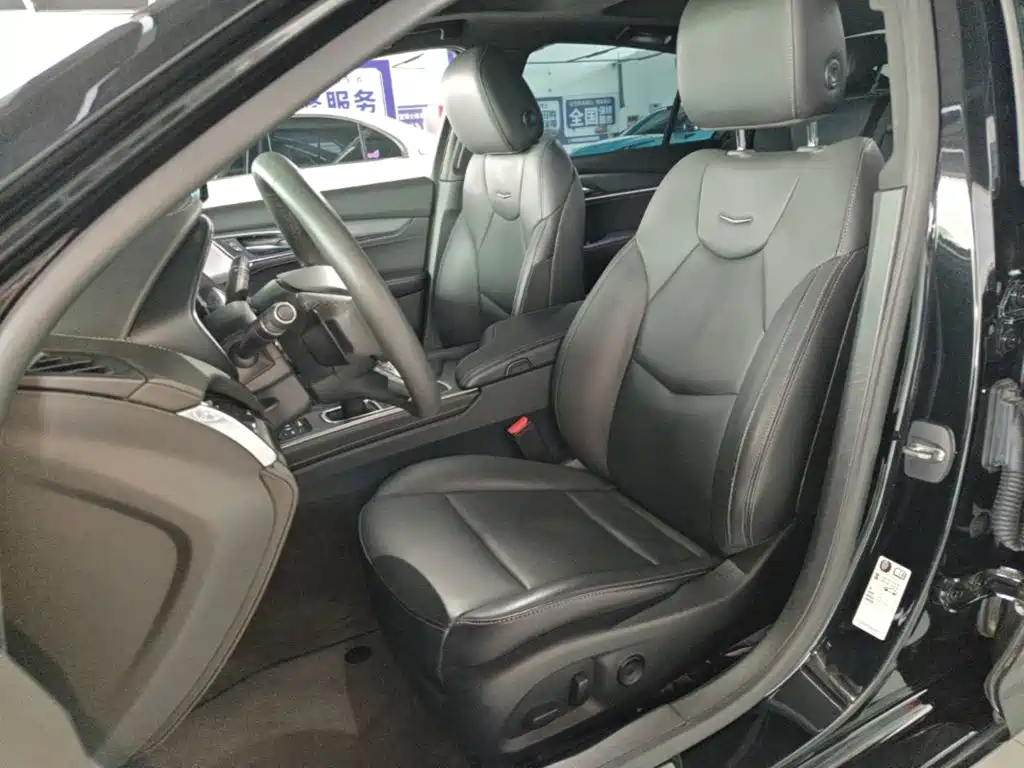 Cadillac CT5 — миниатюра 15