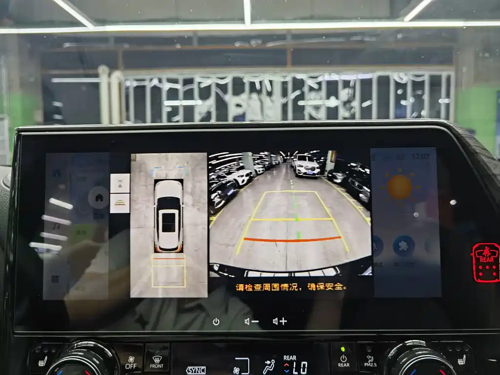 Toyota Crown Kluger — миниатюра 12
