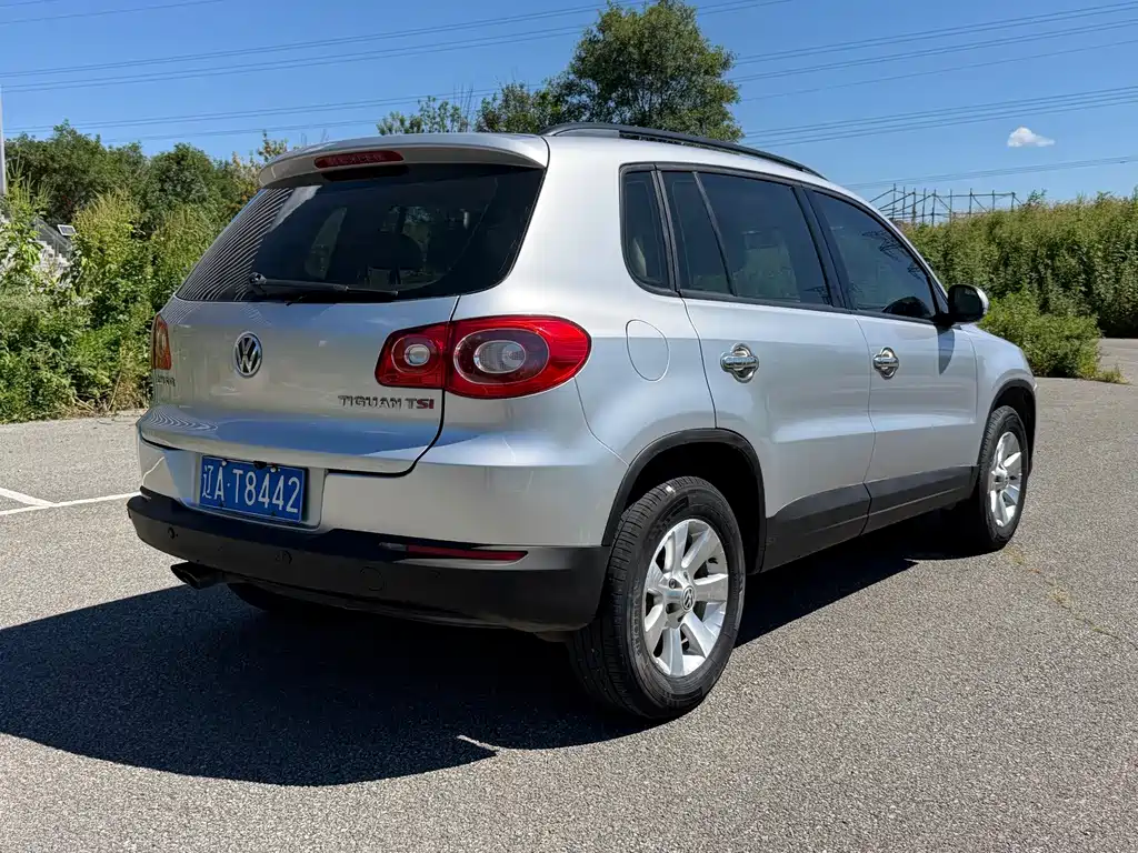 Volkswagen Tiguan — миниатюра 4
