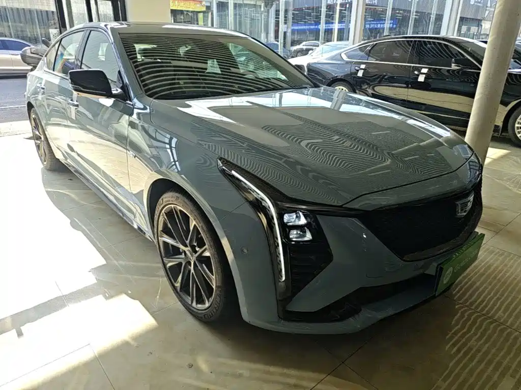 Cadillac CT5 2025 28T