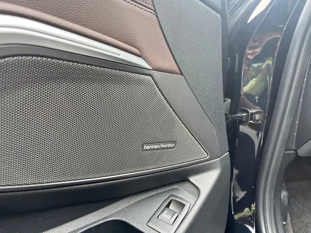 BMW 3 Series — миниатюра 13