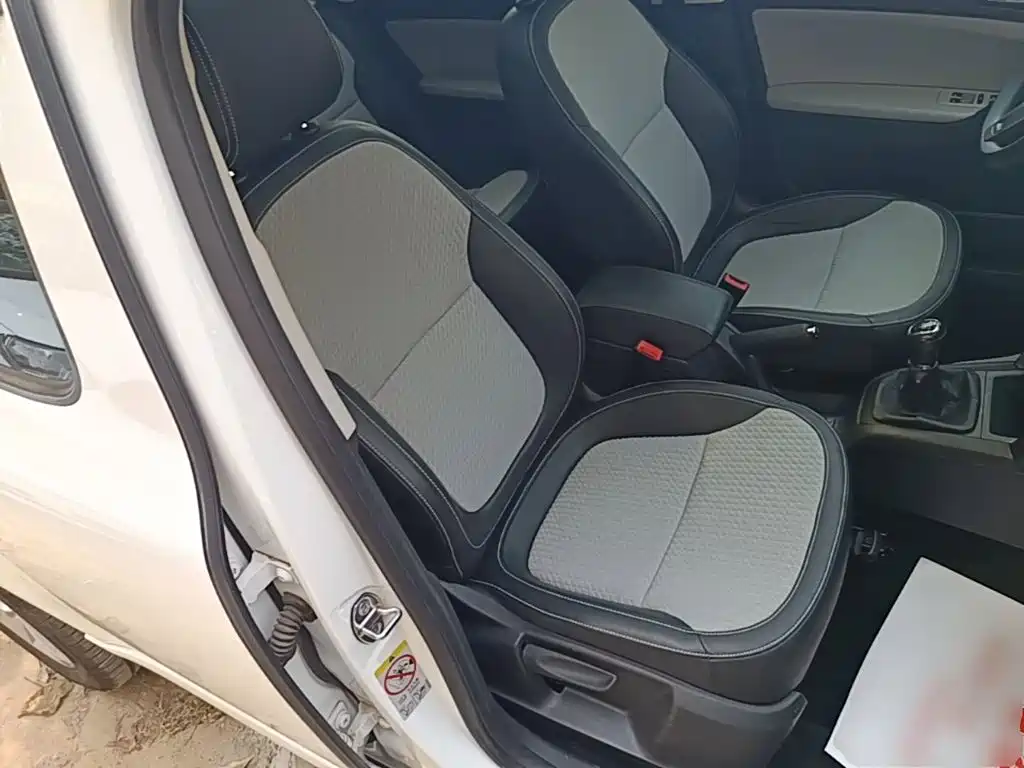 Skoda Yeti — миниатюра 25