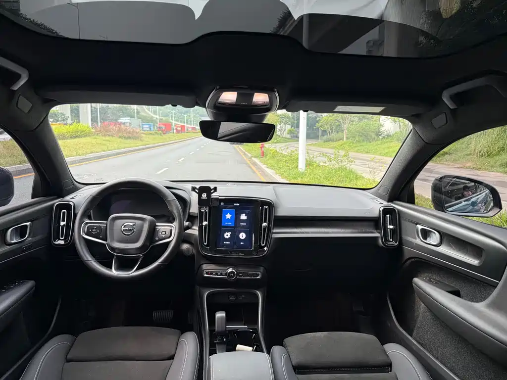 Volvo C40 — миниатюра 14