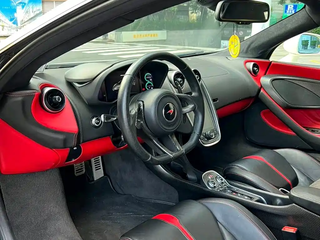 McLaren 570 — миниатюра 6