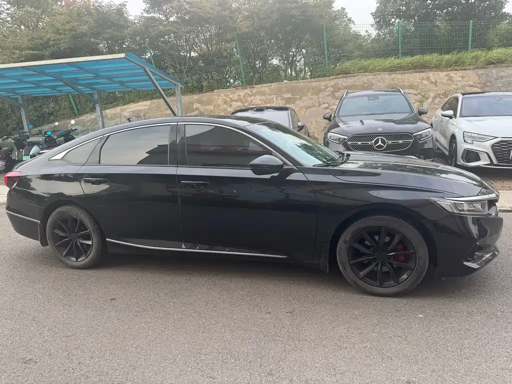 Honda Accord — миниатюра 7