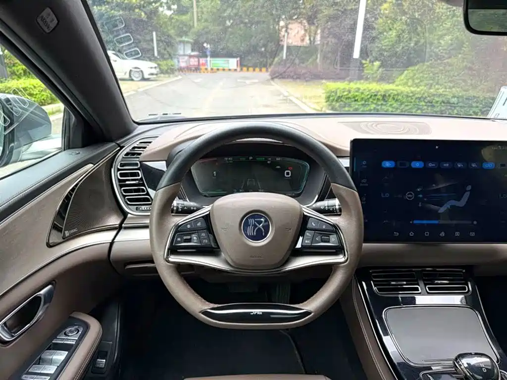 BYD Han — миниатюра 12