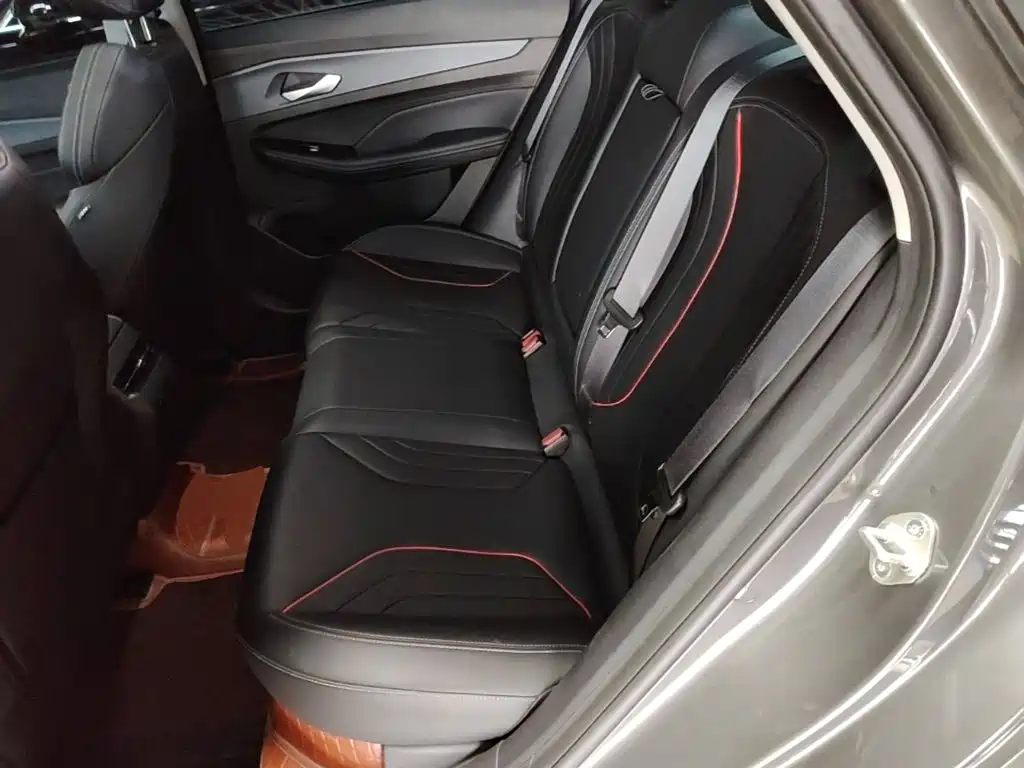 Geely Binrui — миниатюра 17