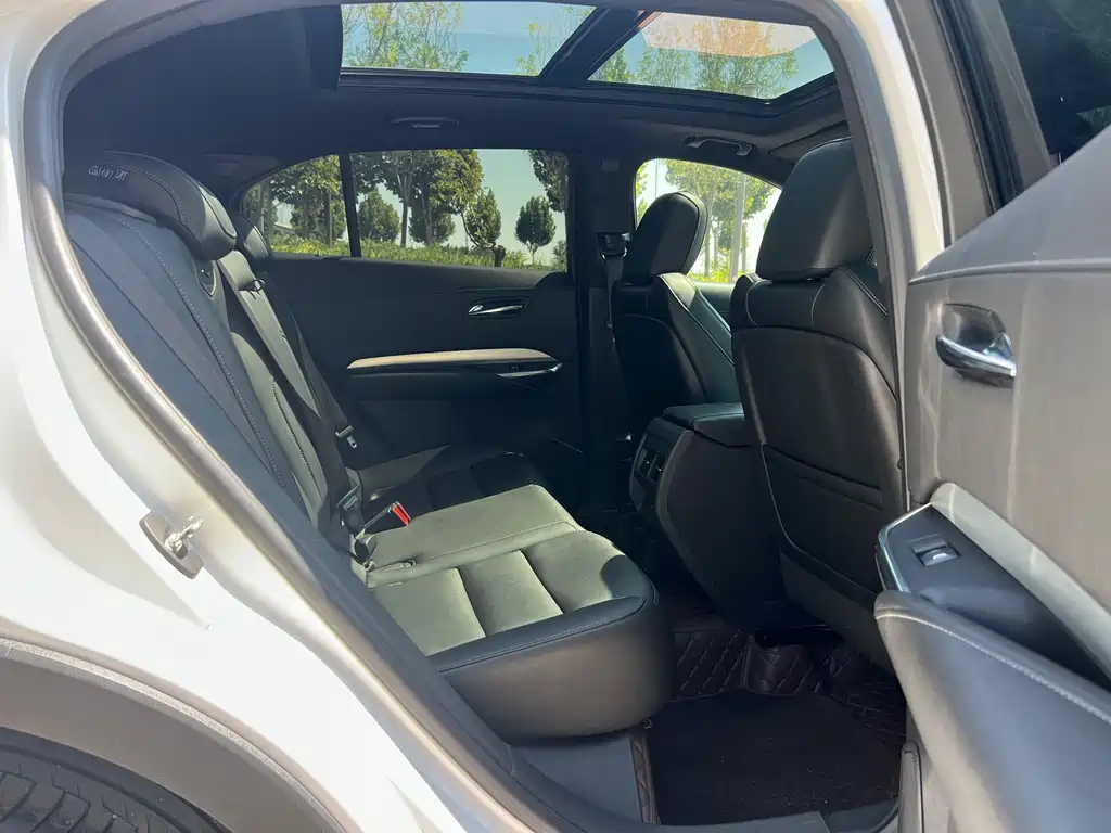 Cadillac XT4 — миниатюра 17
