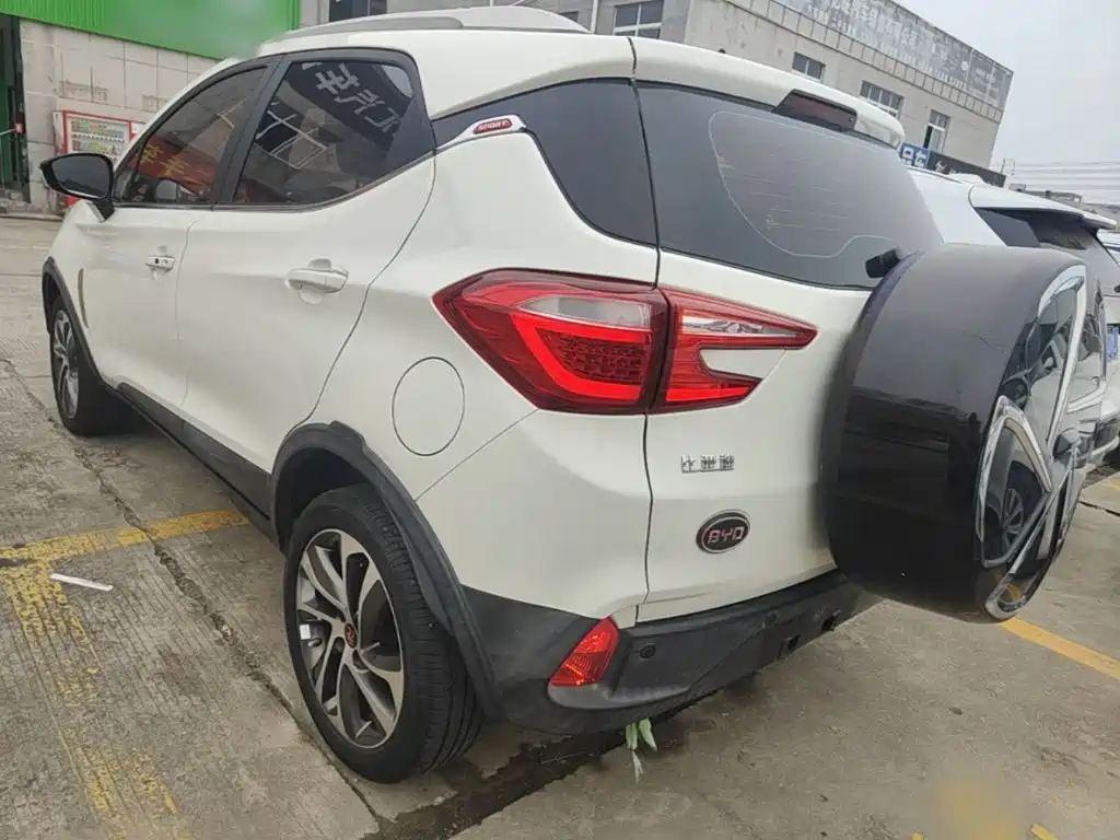BYD Yuan — миниатюра 5