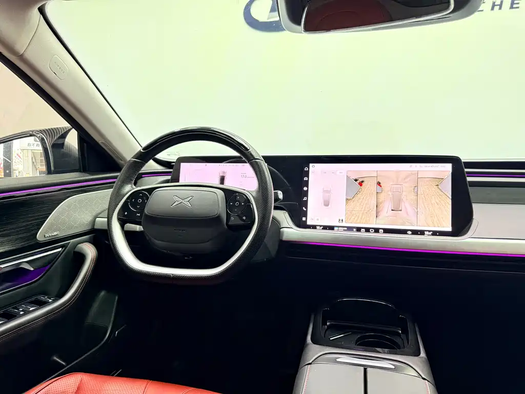 XPeng P7 — миниатюра 12