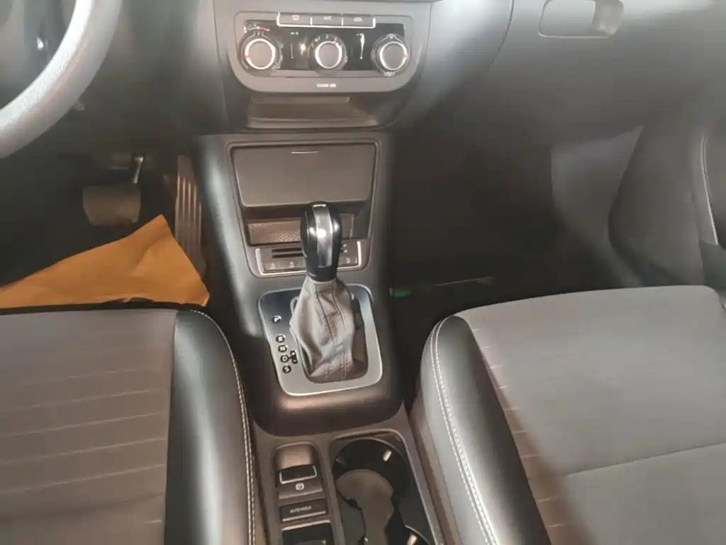 Volkswagen Tiguan — миниатюра 14
