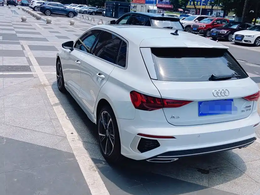 Audi A3 2023 Sportback 35 TFSI Fashion Sport