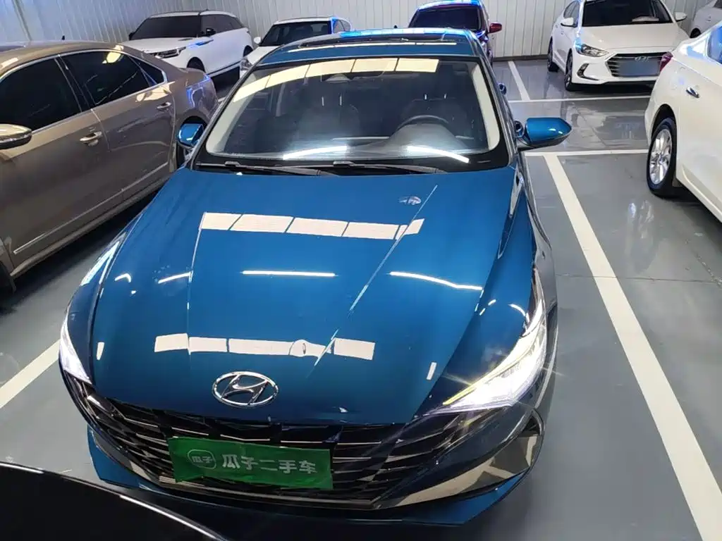 Hyundai Elantra — миниатюра 3