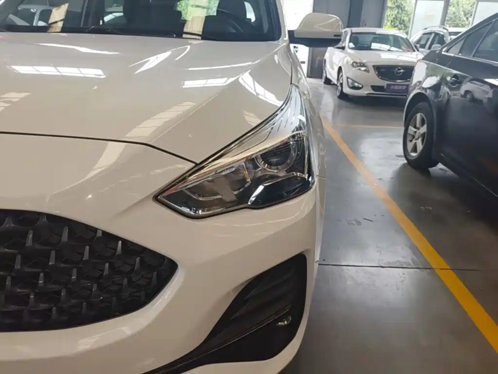 Haval M6 — миниатюра 24