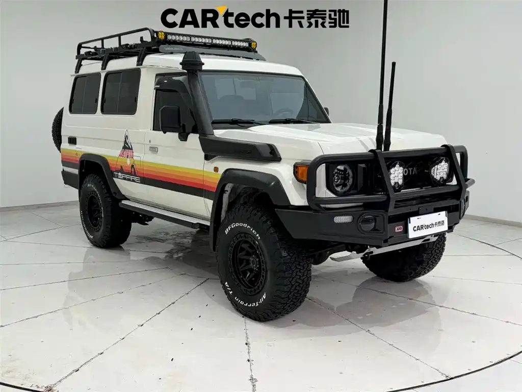 Toyota Land Cruiser LC78 2024 4.0L