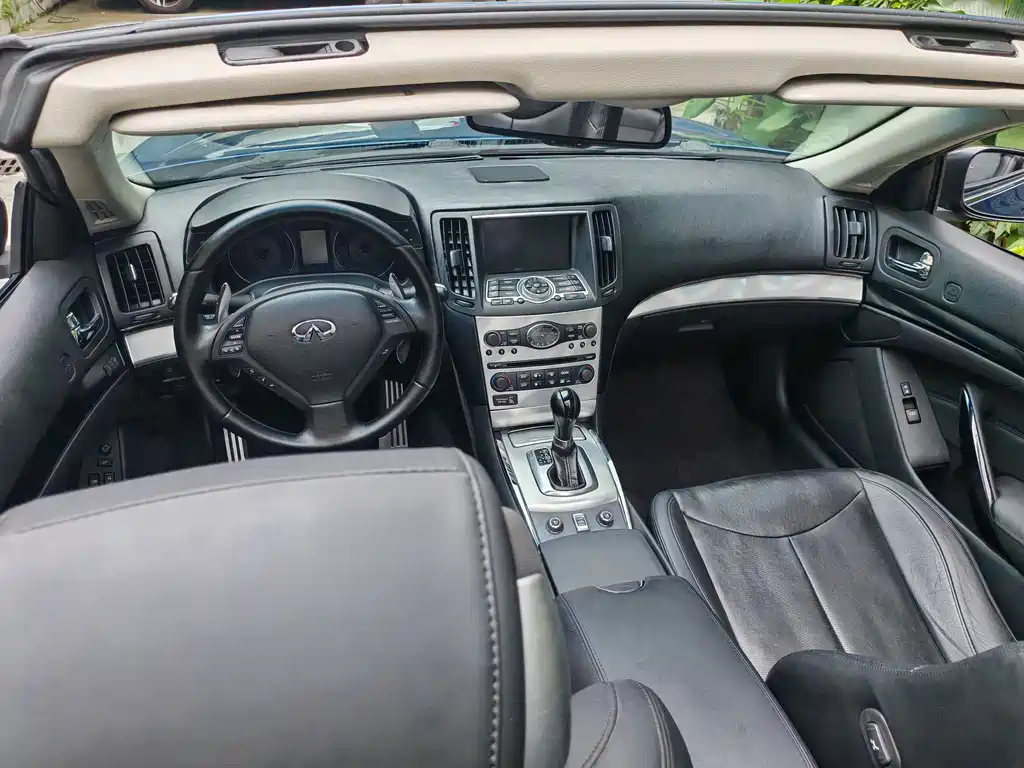 Infiniti M — миниатюра 12
