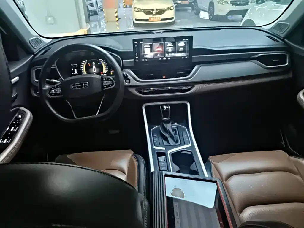 Geely Vision X6 — миниатюра 10