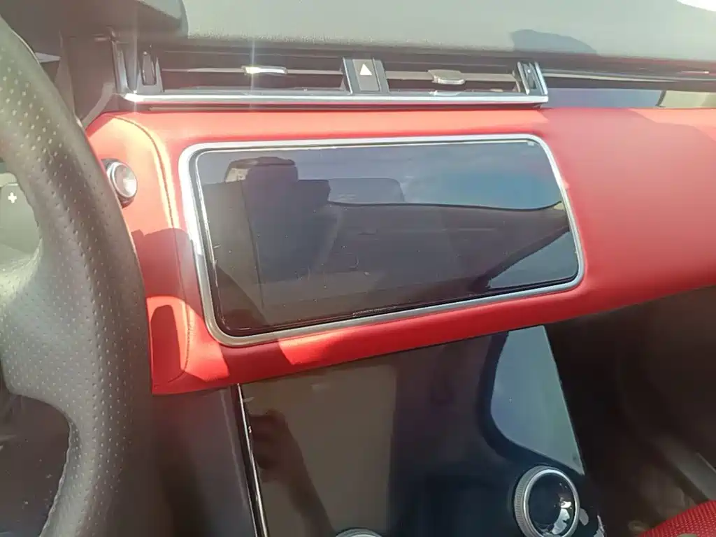 Land Rover Velar — миниатюра 13
