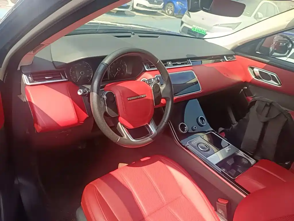 Land Rover Velar — миниатюра 10