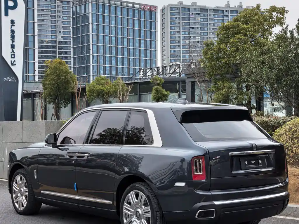 ROLLS-ROYCE CULLINAN