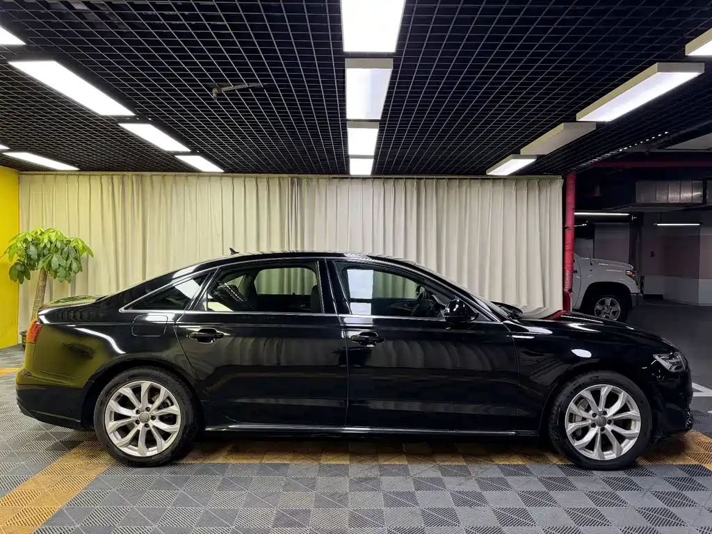 Audi A6L — миниатюра 11