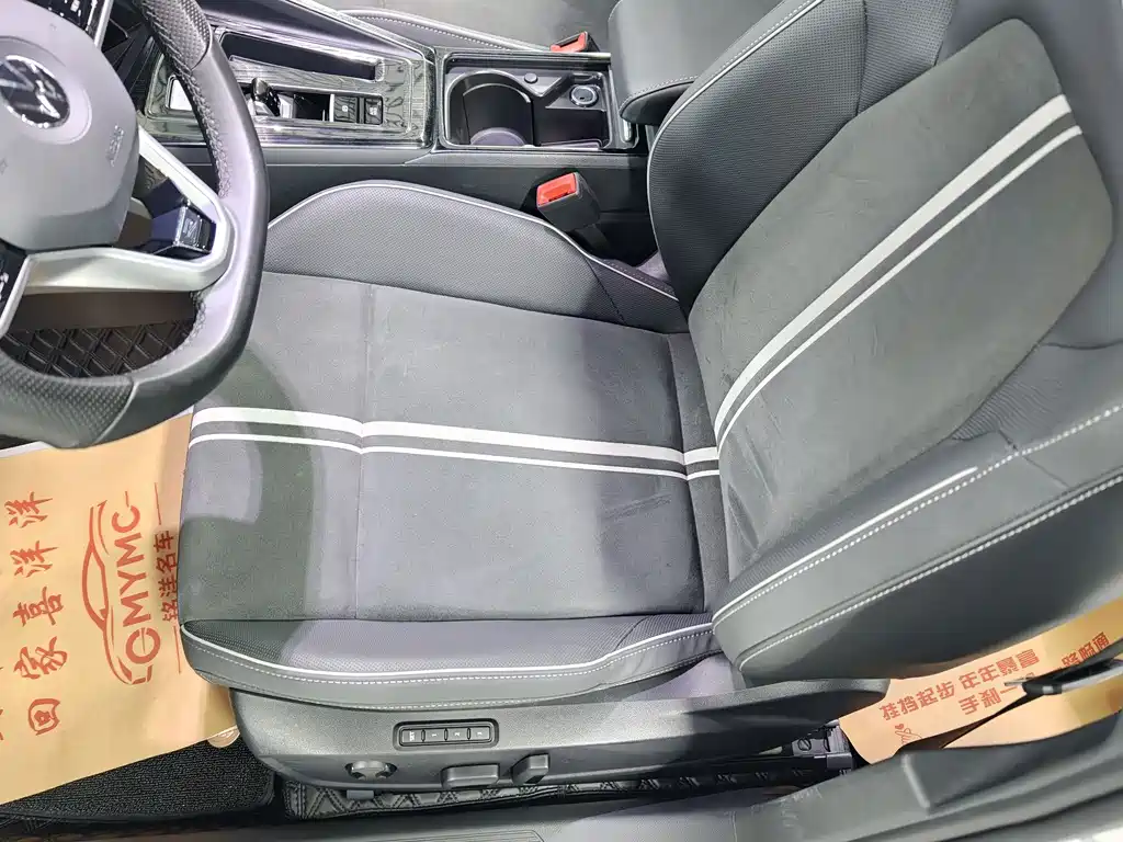 Volkswagen Golf — миниатюра 12
