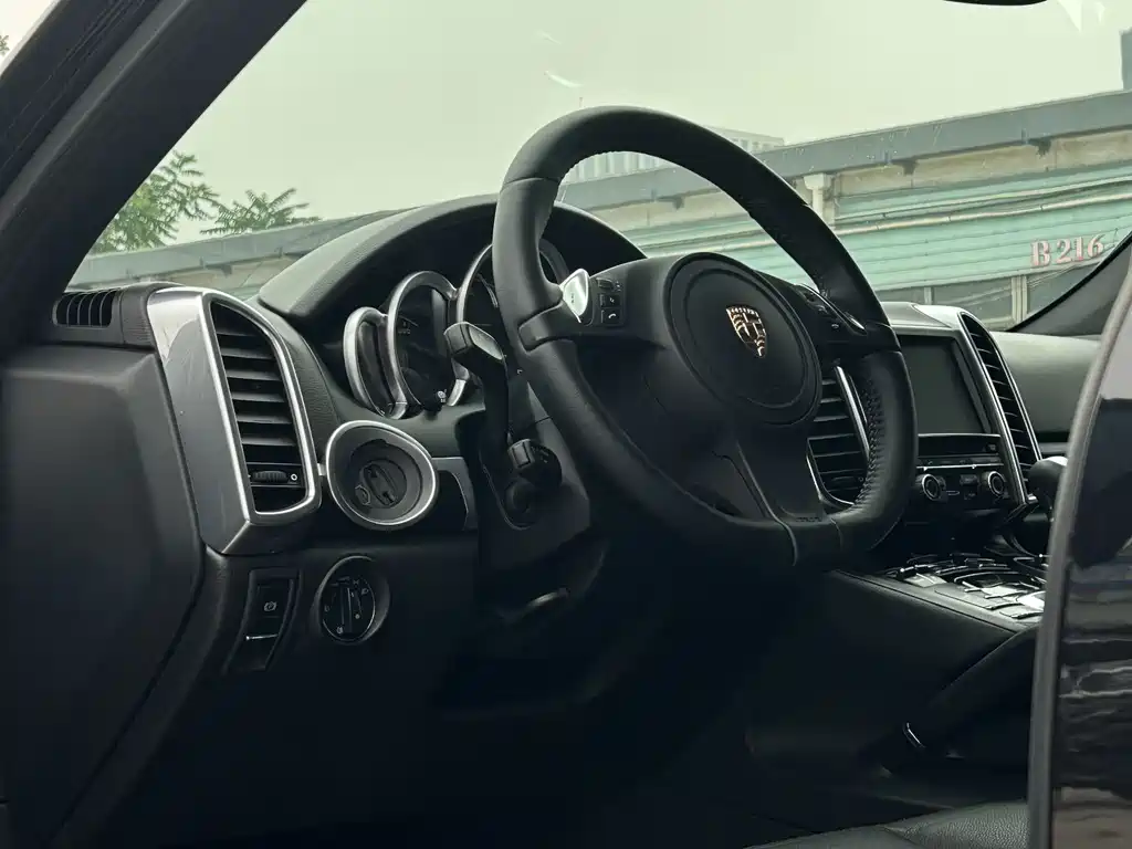 Porsche Cayenne 2014 Cayenne Platinum Edition 3.0T