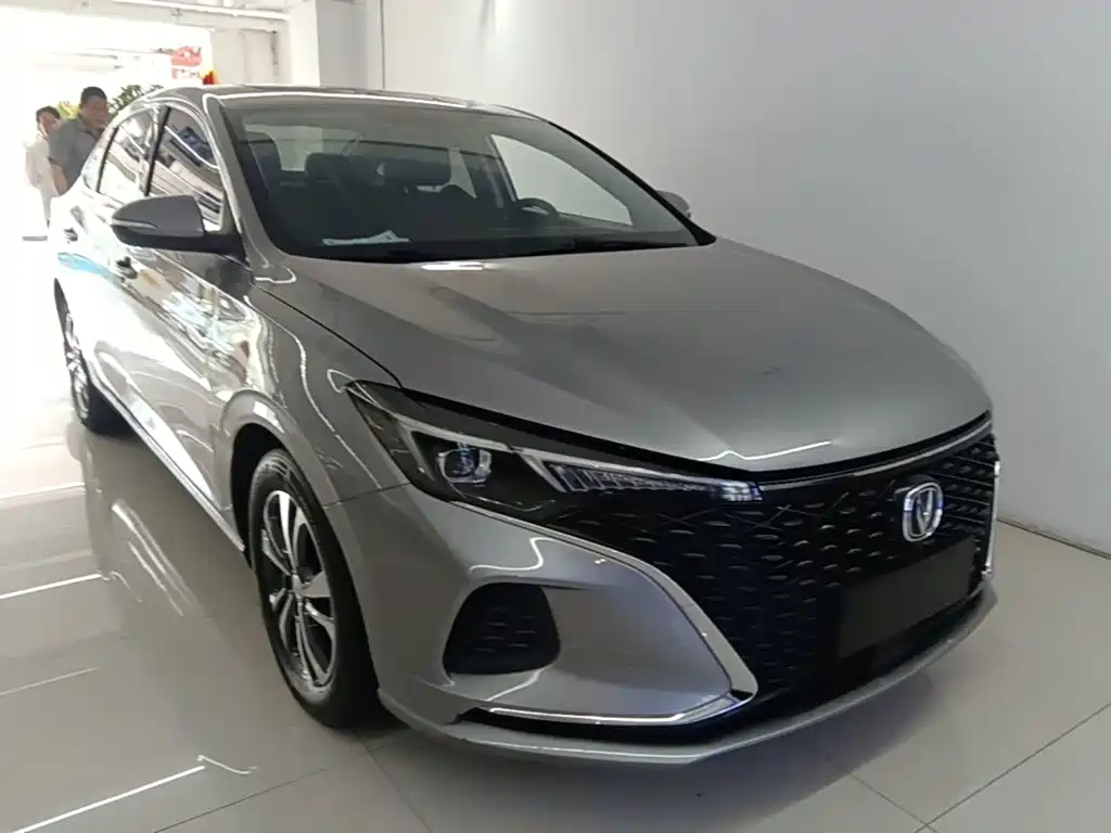 Changan Eado — миниатюра 4