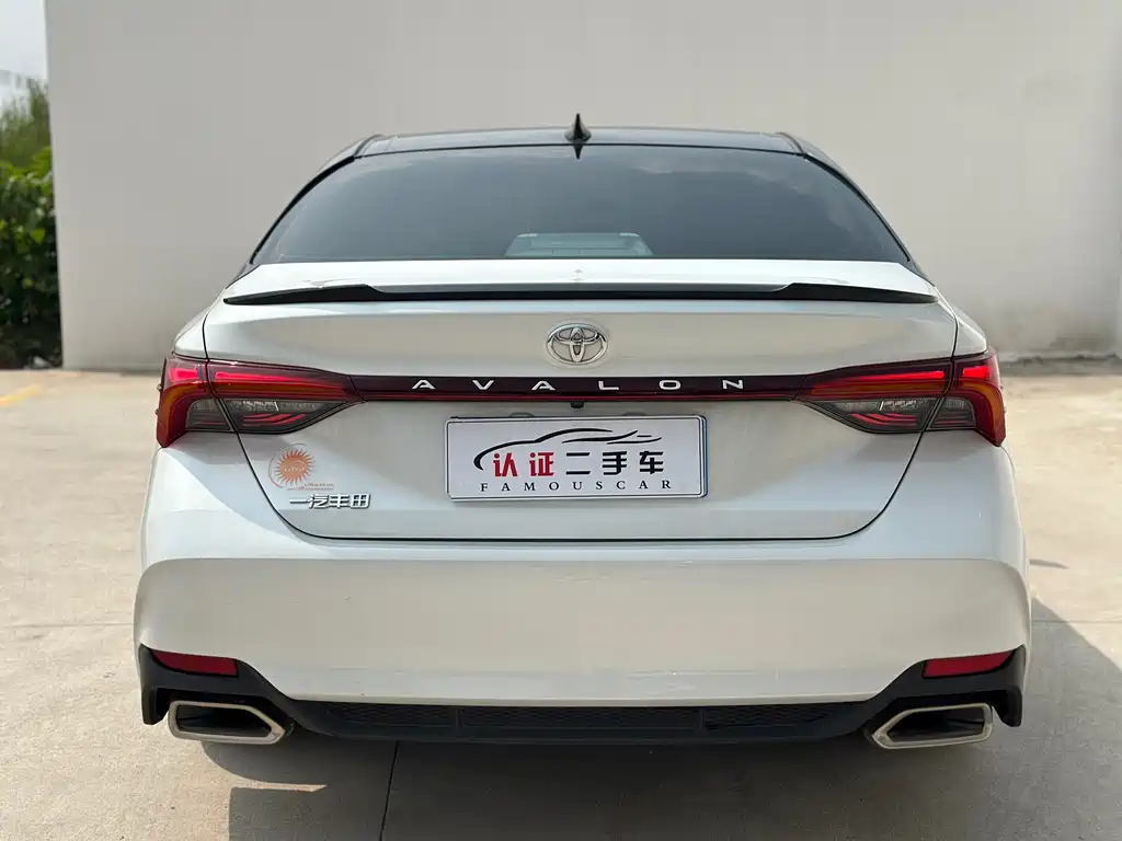 Toyota Avalon — миниатюра 18