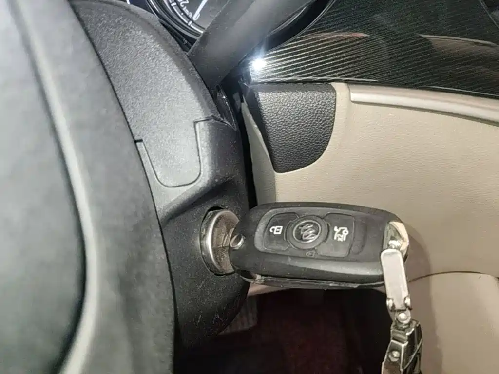 Buick Verano — миниатюра 9