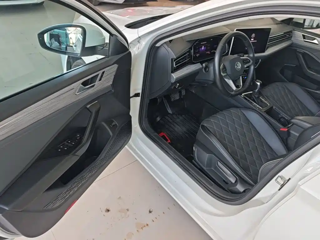 Volkswagen Sagitar — миниатюра 16