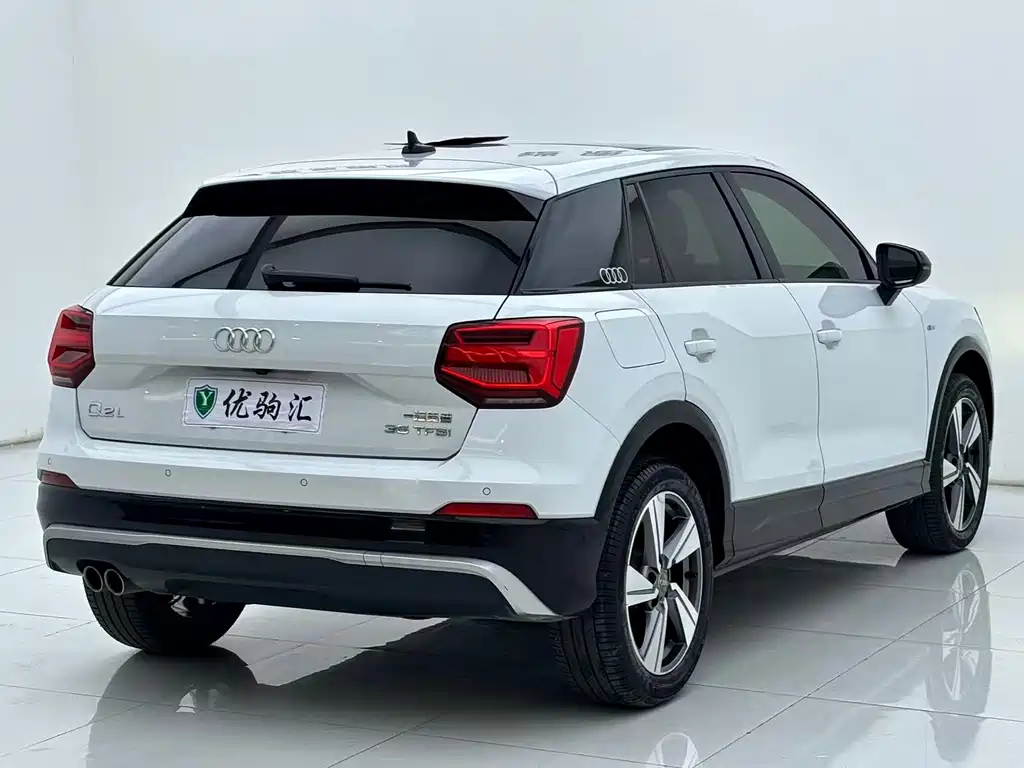 Audi Q2L — миниатюра 4