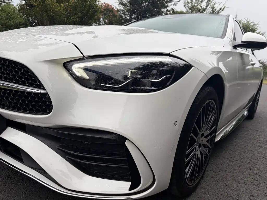 Mercedes-Benz C-Class — миниатюра 17